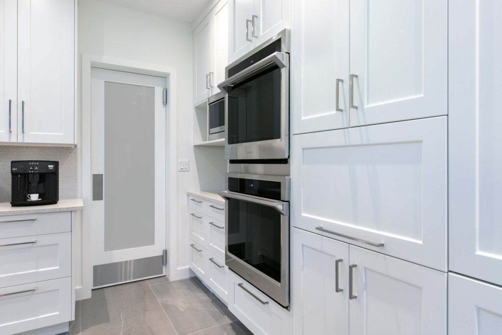 Built-in kitchen appliances and pantry space